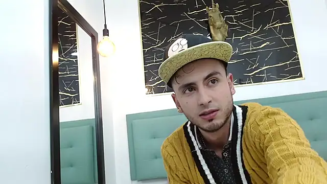 Snapshot of PowerLustX chatting on April 10, 3:34 am PowerLustX online show from April 10, 3:34 am