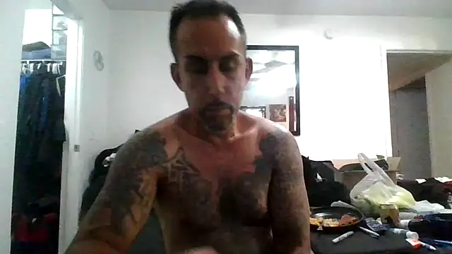 Snapshot of tenser59 chatting on May 8, 9:36 am tenser59 online show from May 8, 9:36 am