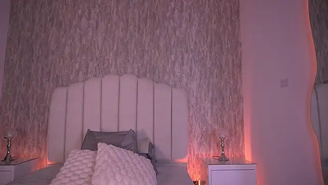 Snapshot of anne_bb chatting on April 14, 7:20 pm anne bb online show from April 14, 7:20 pm