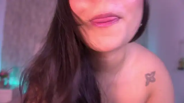 Snapshot of anne_bb chatting on May 17, 7:21 pm anne bb online show from May 17, 7:21 pm