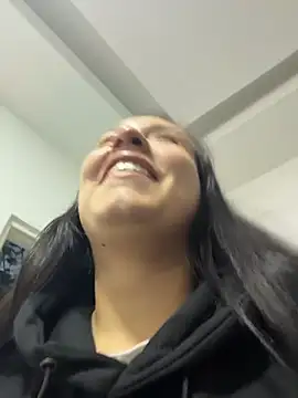 Snapshot of Belavelvet chatting on April 7, 8:42 pm Belavelvet online show from April 7, 8:42 pm