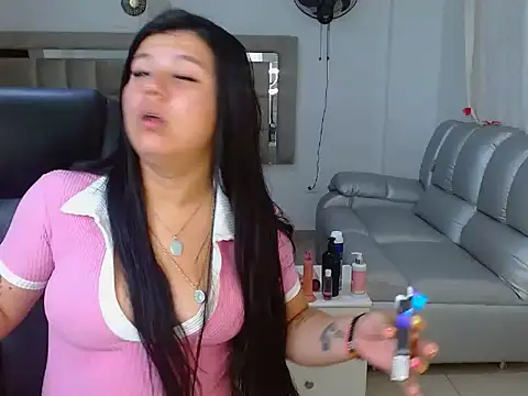 ShellyAdamssxox online show from April 15, 1:34 am