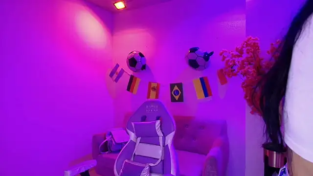 Snapshot of Rainy_doll chatting on June 26, 11:58 am Rainy doll online show from June 26, 11:58 am