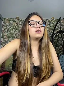 Snapshot of Ambar_Zaf chatting on May 5, 1:02 am Ambar Zaf online show from May 5, 1:02 am