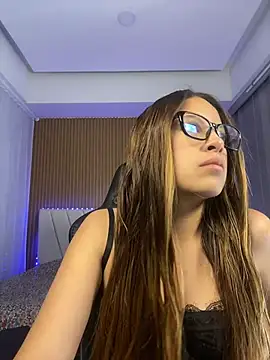 Snapshot of Ambar_Zaf chatting on May 7, 7:19 pm Ambar Zaf online show from May 7, 7:19 pm