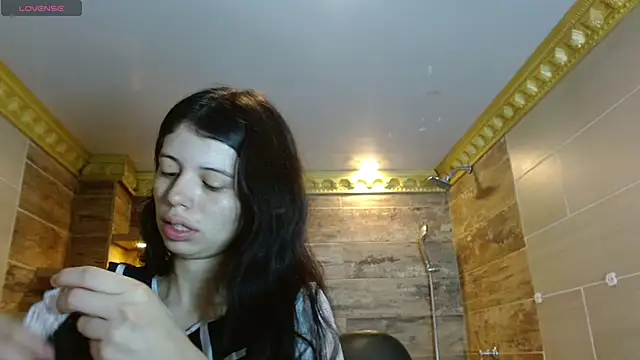Sophie Copers online show from April 21, 2:45 pm