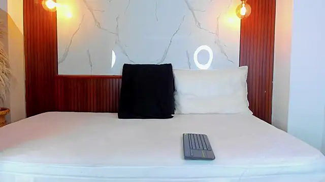 Eroticxcouple online show from April 30, 11:16 am