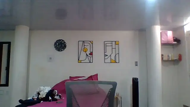 Snapshot of valery_fitt chatting on June 7, 2:43 pm valery fitt online show from June 7, 2:43 pm