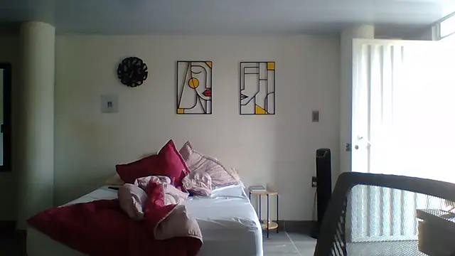 Snapshot of valery_fitt chatting on June 8, 6:08 pm valery fitt online show from June 8, 6:08 pm