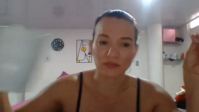 Snapshot of valery_fitt chatting on June 30, 8:54 pm valery fitt online show from June 30, 8:54 pm