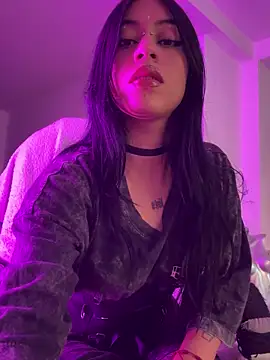 Snapshot of Kattze_ chatting on April 13, 8:58 pm Kattze online show from April 13, 8:58 pm