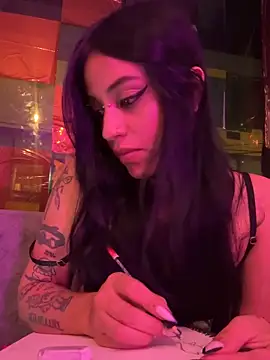 Snapshot of Kattze_ chatting on May 19, 1:56 am Kattze online show from May 19, 1:56 am