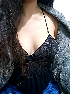 Snapshot of Lolakhaos chatting on May 11, 4:51 am Lolakhaos online show from May 11, 4:51 am