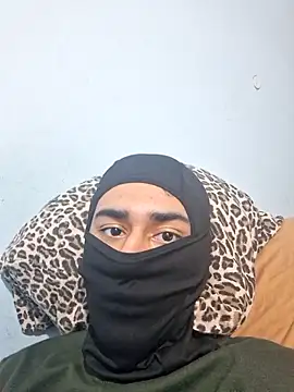 Snapshot of Frankito56 chatting on April 9, 8:09 am Frankito56 online show from April 9, 8:09 am