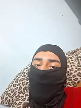 Snapshot of Frankito56 chatting on April 10, 2:50 am Frankito56 online show from April 10, 2:50 am