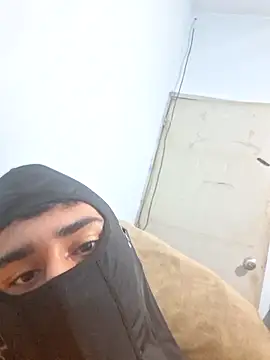 Snapshot of Frankito56 chatting on April 14, 9:04 am Frankito56 online show from April 14, 9:04 am