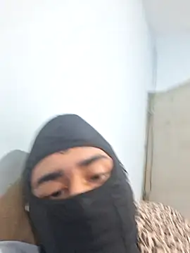 Snapshot of Frankito56 chatting on April 16, 3:57 pm Frankito56 online show from April 16, 3:57 pm