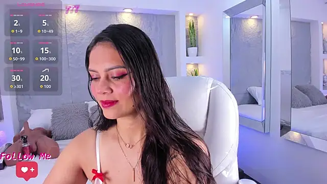 NicolSantos online show from June 25, 11:37 am