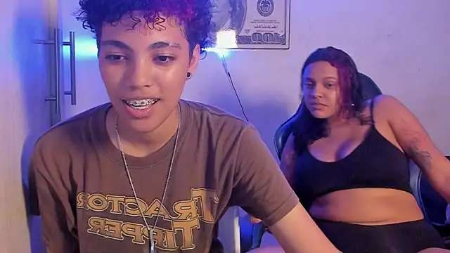 axel luxxx online show from May 14, 2:51 am