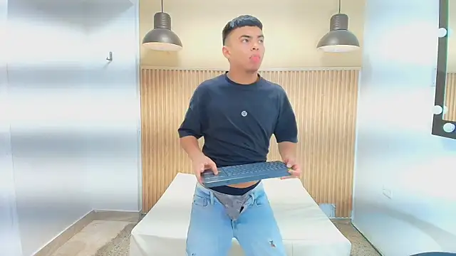 THIAM KELLER1 online show from April 10, 7:29 pm