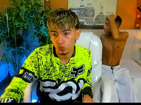 Snapshot of Juan_saul1 chatting on May 26, 10:22 am Juan saul1 online show from May 26, 10:22 am