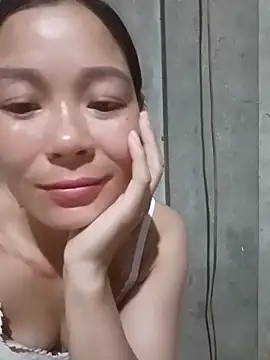 mia0033 online show from May 17, 1:07 pm