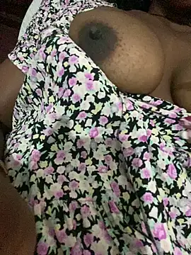 Sweetebony25 online show from April 16, 8:37 am