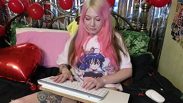 Sansarella online show from February 12, 7:24 pm