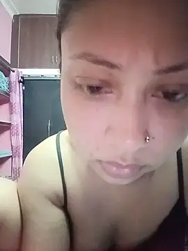 Snapshot of Hot_Soniya_08 chatting on June 18, 9:14 am Hot Soniya 08 online show from June 18, 9:14 am