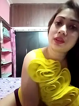 Snapshot of Hot_Soniya_08 chatting on July 14, 10:21 am Hot Soniya 08 online show from July 14, 10:21 am
