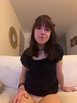 MyLovelyClitty online show from April 25, 7:22 pm