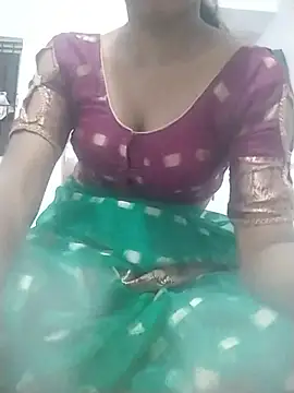 Snapshot of Shaniya03 chatting on May 19, 5:08 pm Shaniya03 online show from May 19, 5:08 pm