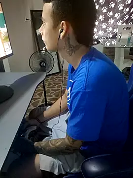 Snapshot of nino_oregano chatting on June 26, 2:32 pm nino oregano online show from June 26, 2:32 pm