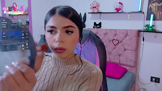 Snapshot of VelinaHoney chatting on April 25, 12:52 pm VelinaHoney online show from April 25, 12:52 pm