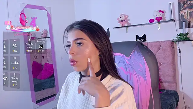 Snapshot of VelinaHoney chatting on May 11, 1:06 pm VelinaHoney online show from May 11, 1:06 pm