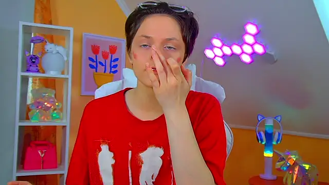 RitaRoses online show from April 17, 6:27 am