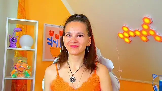 LeonaLane online show from May 14, 6:31 am