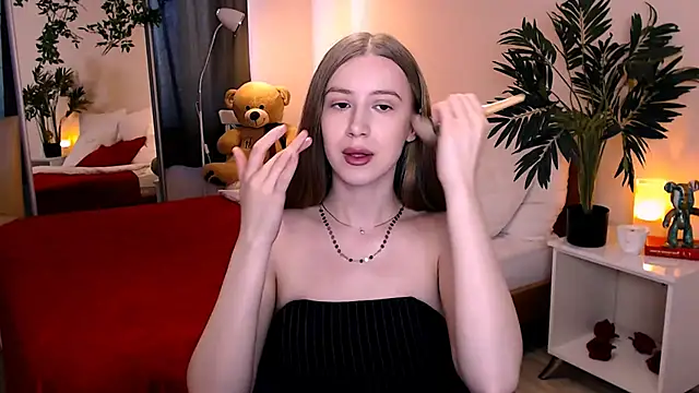 cheeky chick online show from June 27, 6:18 am