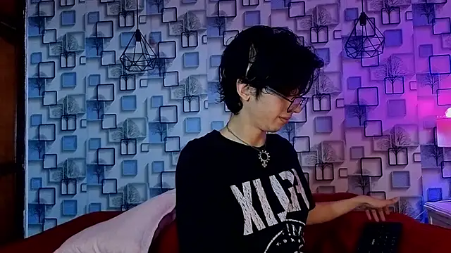Snapshot of Twink_Sebas7 chatting on May 12, 12:24 pm Twink Sebas7 online show from May 12, 12:24 pm