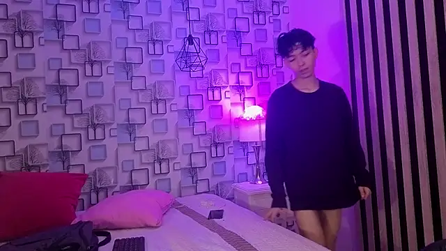 Snapshot of Twink_Sebas7 chatting on June 18, 12:20 pm Twink Sebas7 online show from June 18, 12:20 pm