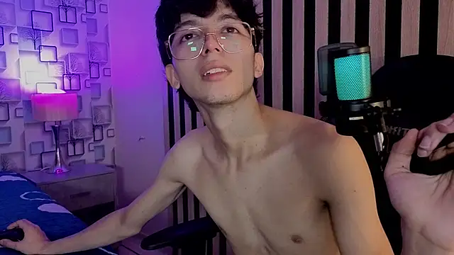 Snapshot of Twink_Sebas7 chatting on June 30, 12:28 pm Twink Sebas7 online show from June 30, 12:28 pm