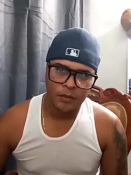 Snapshot of Stark__23 chatting on April 16, 2:40 pm Stark 23 online show from April 16, 2:40 pm