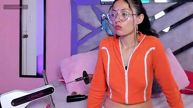 Kat santana online show from April 29, 6:03 pm