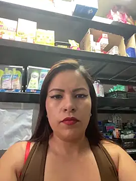 MIA ROSSEEE online show from June 2, 2:08 pm