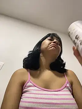 xoxo anny online show from April 10, 11:26 am