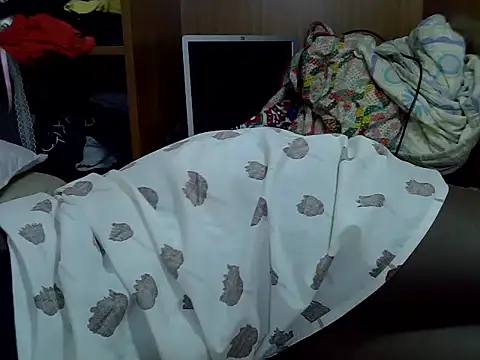 Sexyveretia online show from April 19, 7:51 am