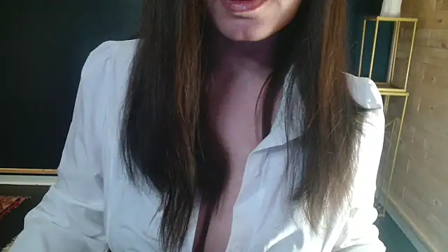 Snapshot of NicoleLove_ chatting on April 10, 9:30 pm NicoleLove online show from April 10, 9:30 pm