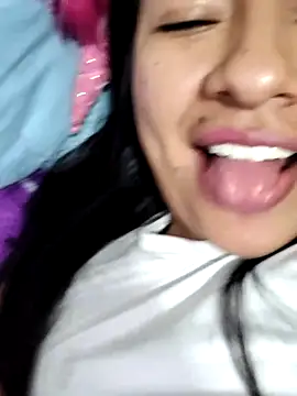 alisonnturbay online show from June 23, 4:32 am