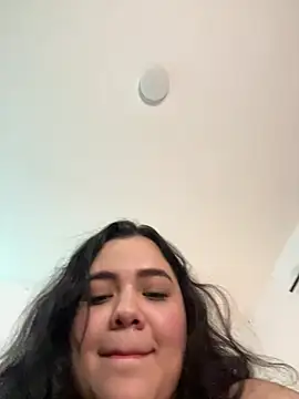 laurenlaine online show from May 28, 4:43 am