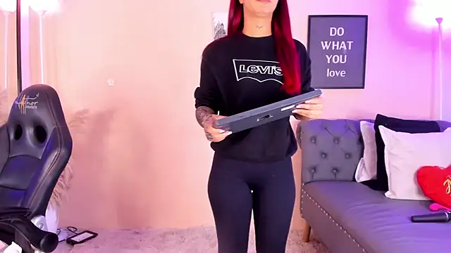 Snapshot of _MaryAnn chatting on July 23, 7:23 pm MaryAnn online show from July 23, 7:23 pm